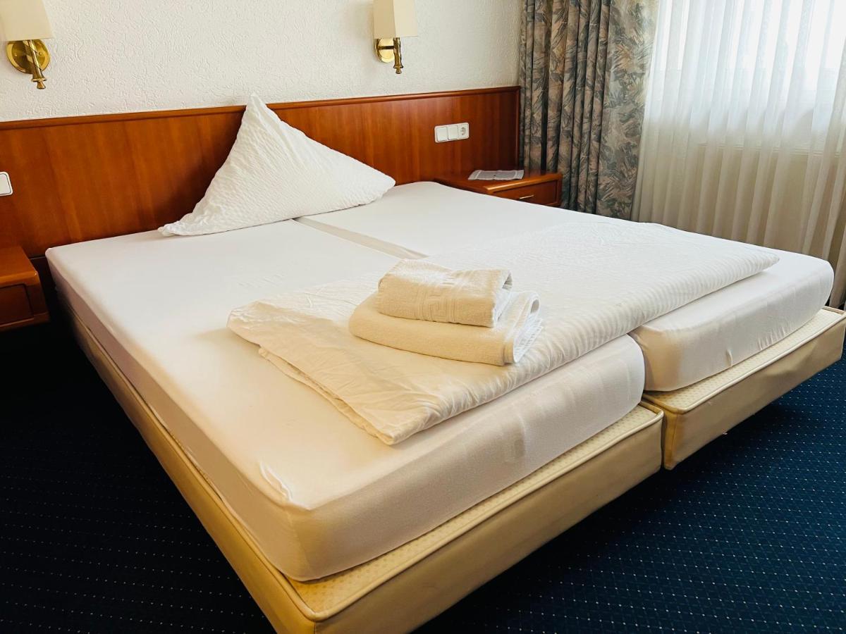 Hotel Weller Kahl Am Main Kültér fotó